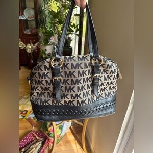 Michael Kors Gladstone signature Black Beige Leather Fabric LG Satchel Bag Purse
